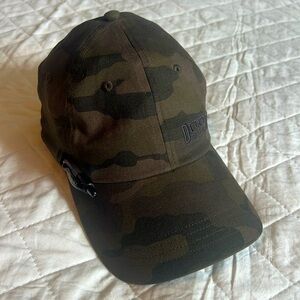 Duluth Trading Carpenters Cap